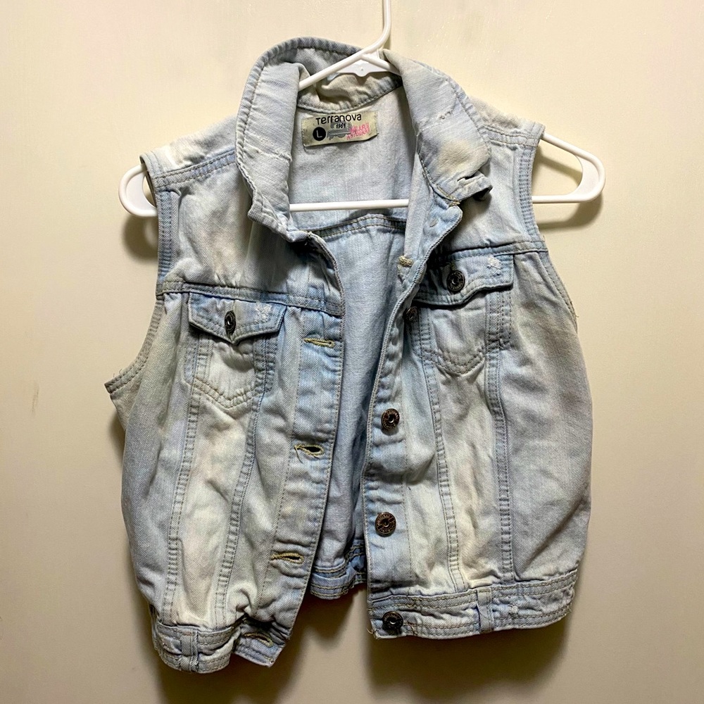 Distressed cropped Jean jacket